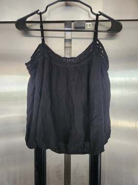 BCX Womens Camisole Top XL Crochet Trim Spaghetti Strap Bubble Hem Rayon Tank